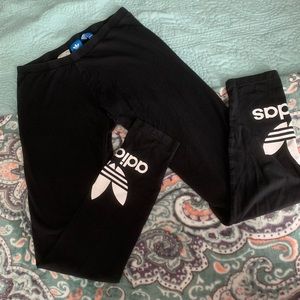 Adidas Logo Leggings🌸